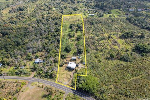 Photo of 84-5186 Mamalahoa Highway, Captain Cook, HI 96704 (MLS # 202603490)