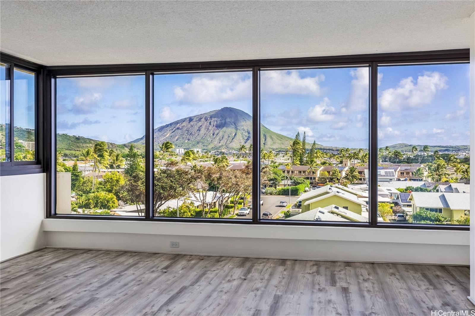 250 Kawaihae Street 1D
