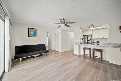 731 Amana Street 402 Honolulu HI 96814