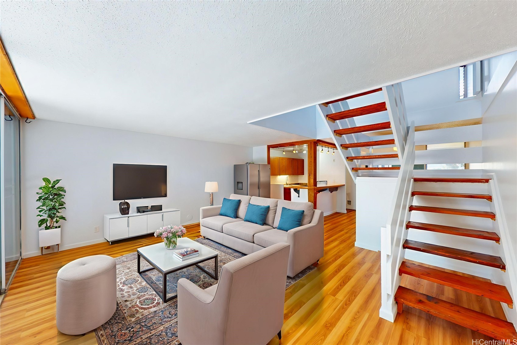 95-312 Kahikinui Court 213