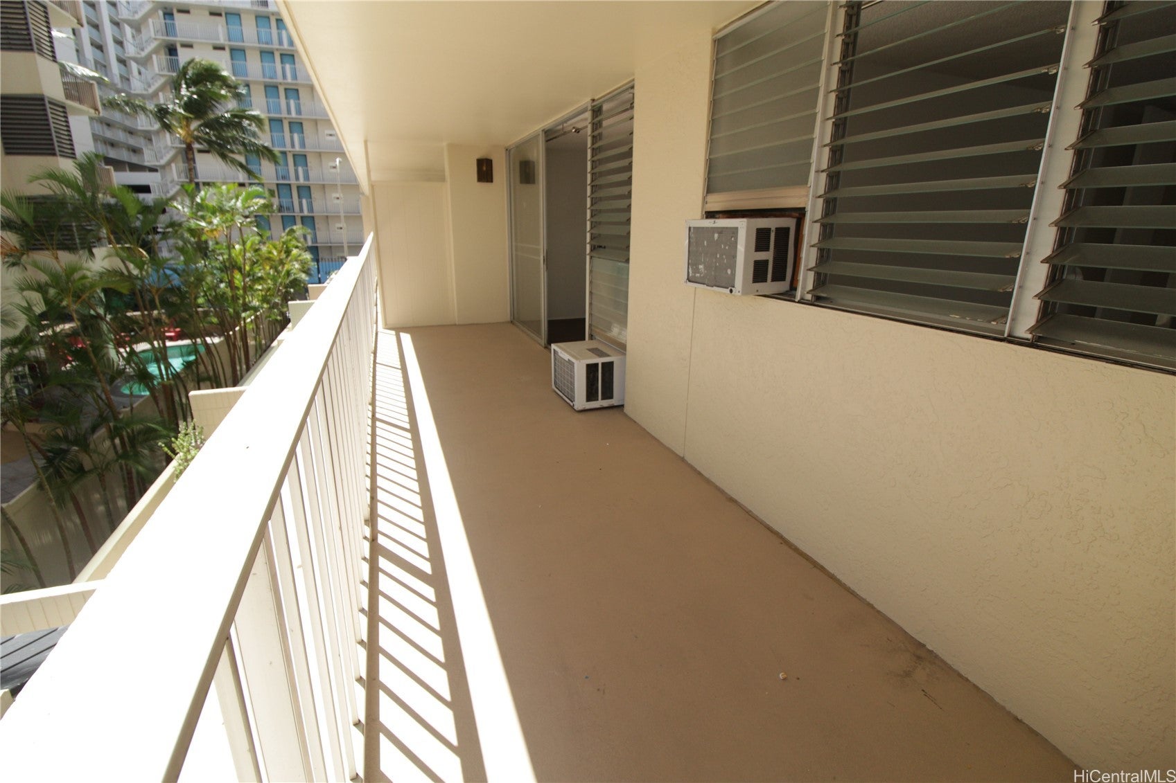 440 Lewers Street 302