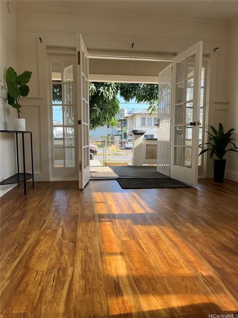 710 Hausten Street Honolulu HI 96826