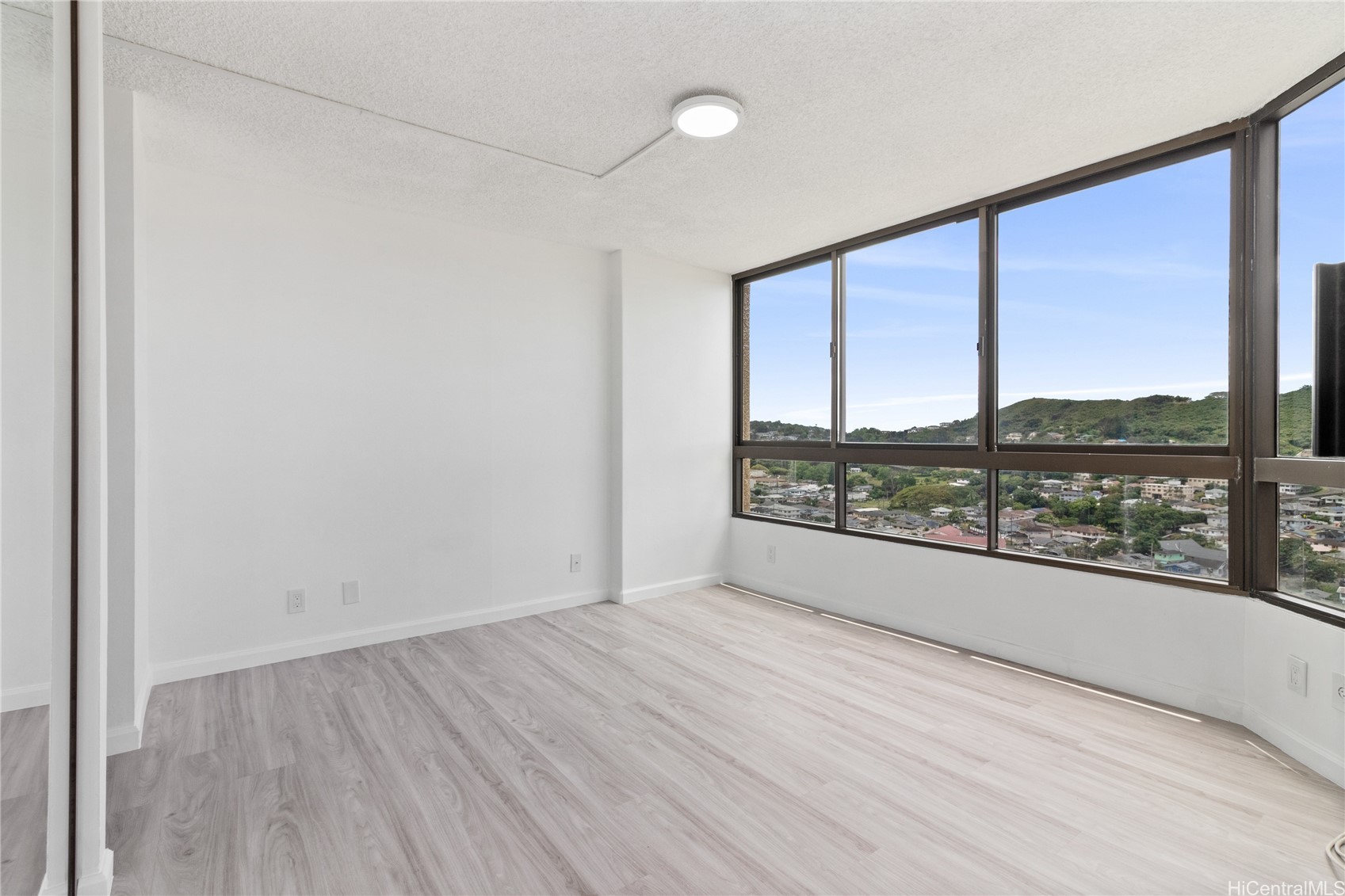 55 S Judd Street 2206