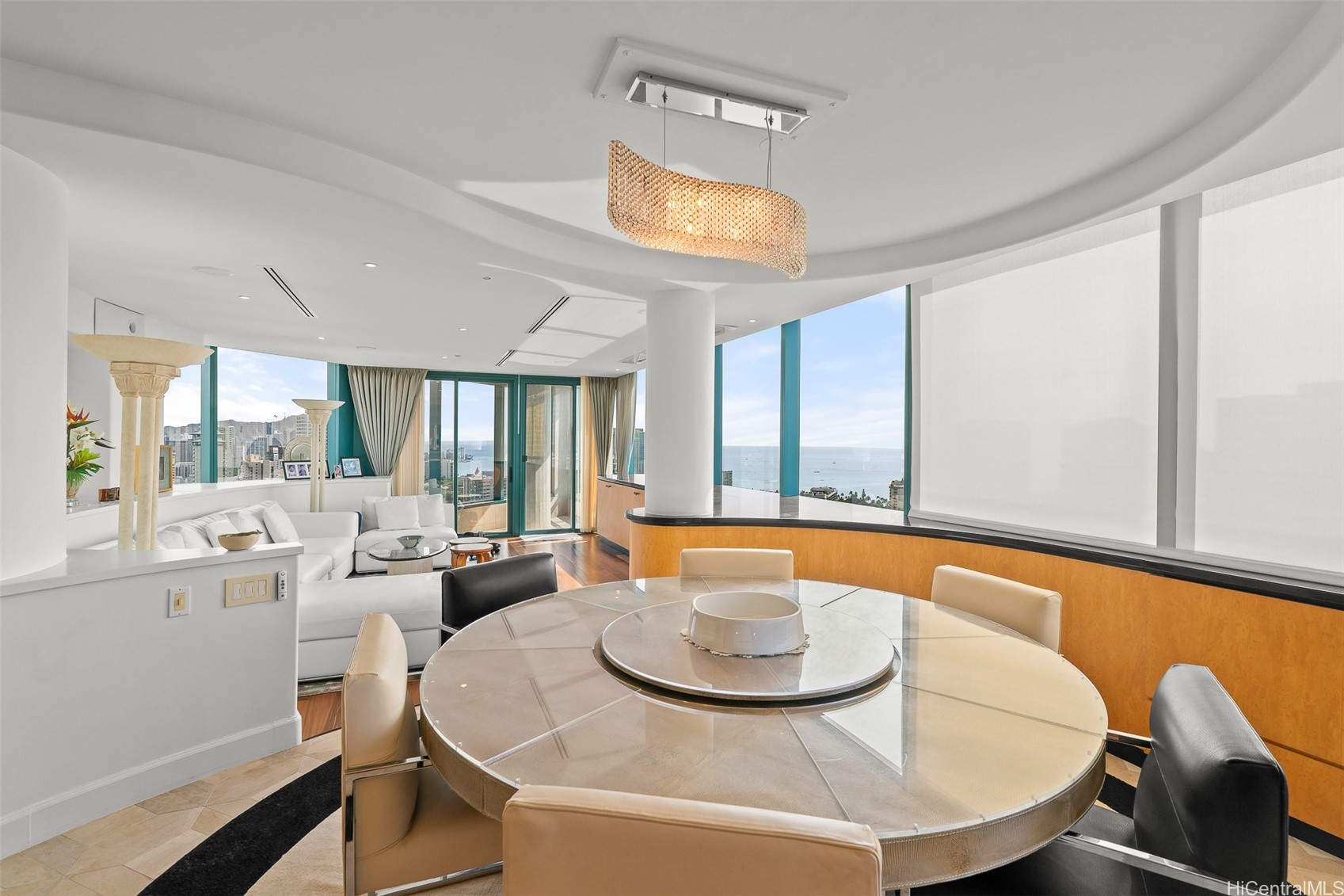 1888 Kalakaua Avenue 3704