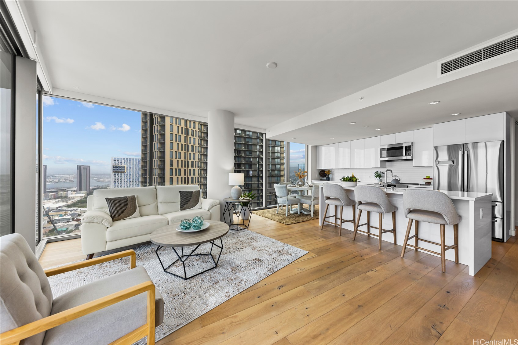 1001 Queen Street 3101