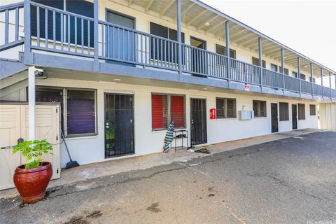 94-246 Aniani Place Waipahu HI 96797