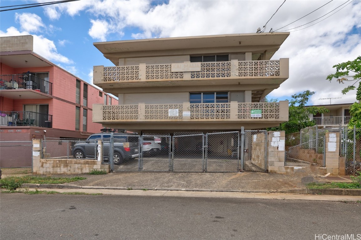 Waipahu-lower Multi Family