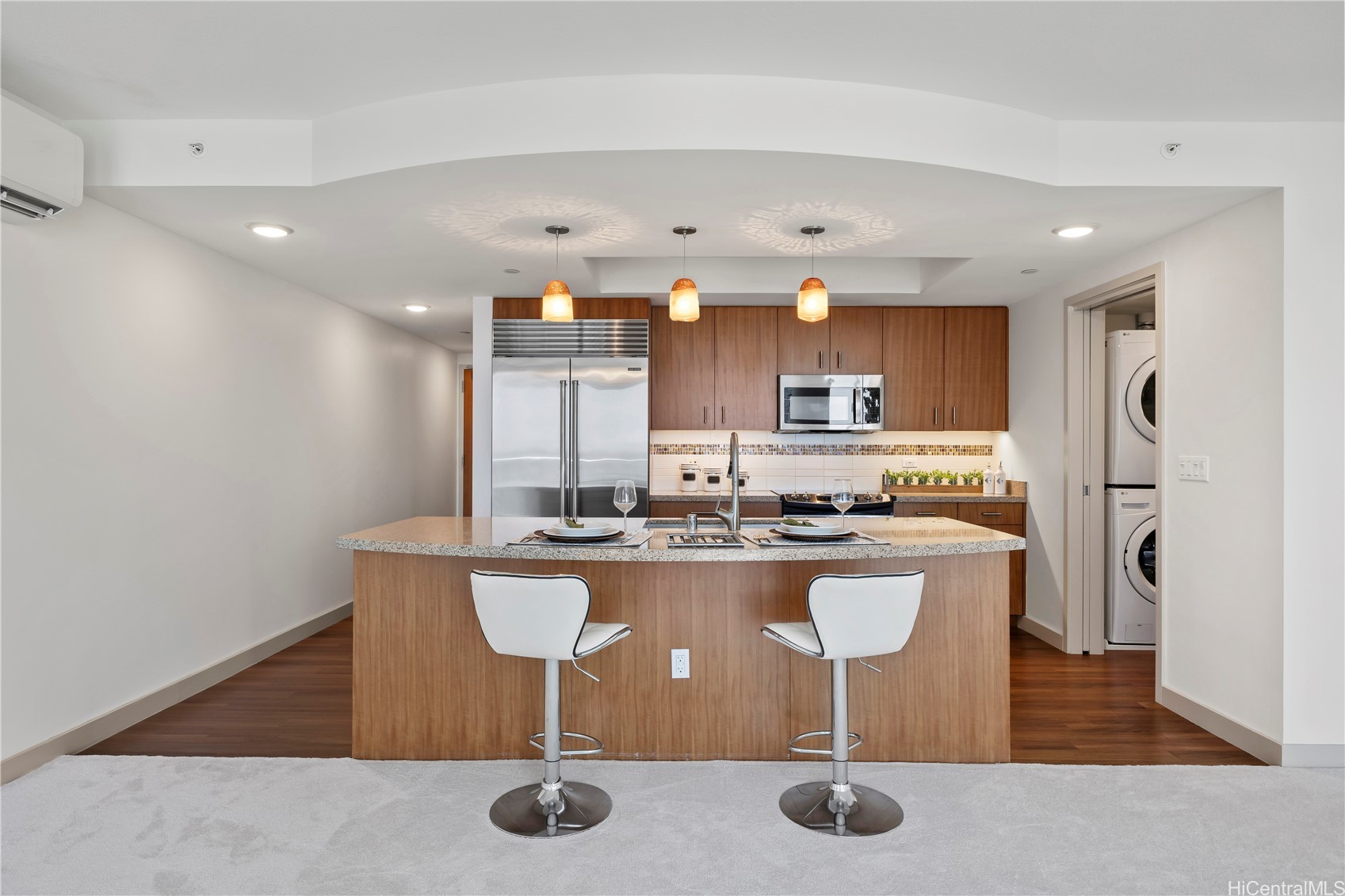 555 South Street 1805