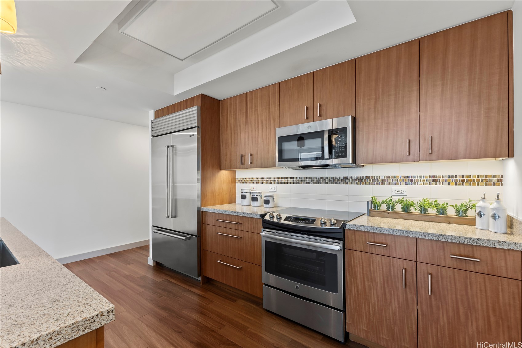 555 South Street 1805