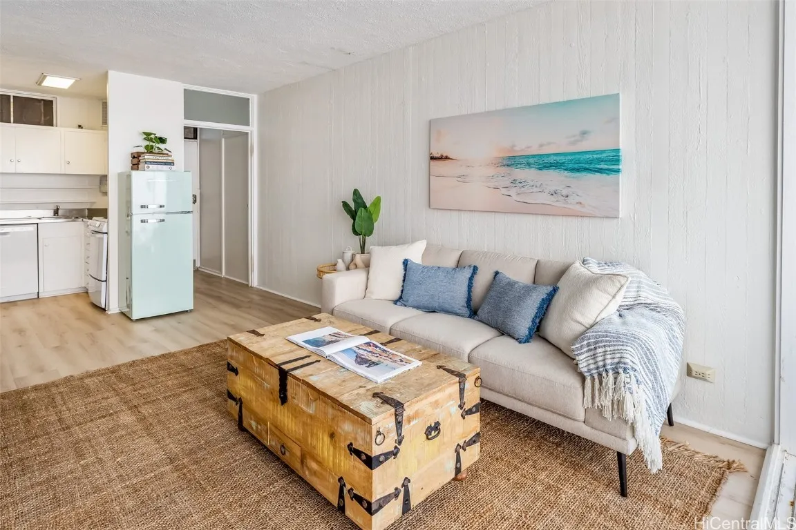 Honolulu, Hawaii 96815, United States, ,1 BathroomBathrooms,Residential,Active,102344