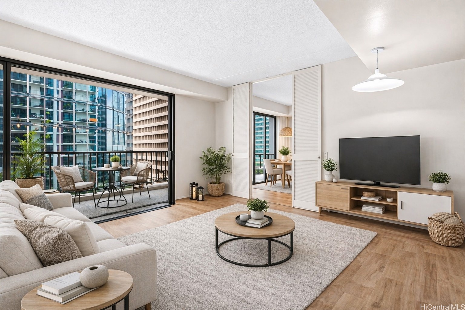 225 Queen Street 11E