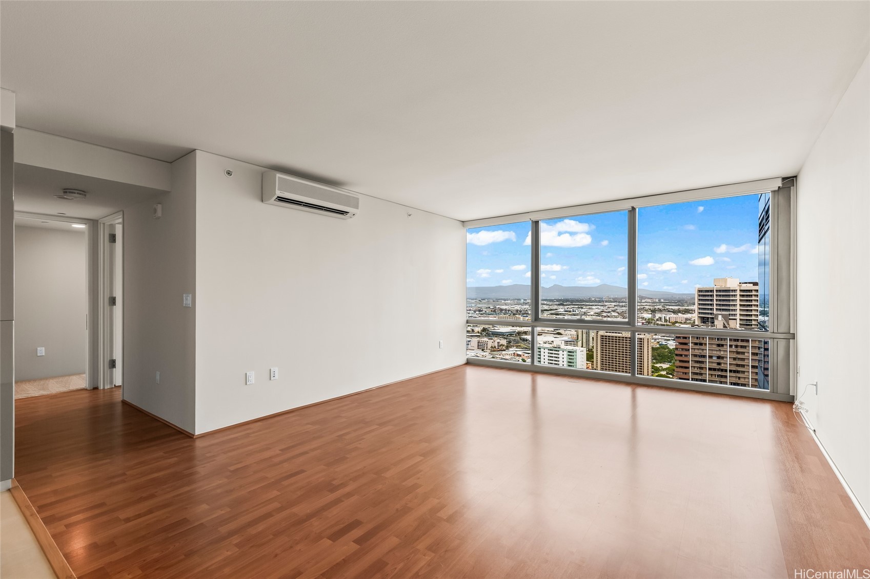 1200 Queen Emma Street 3703