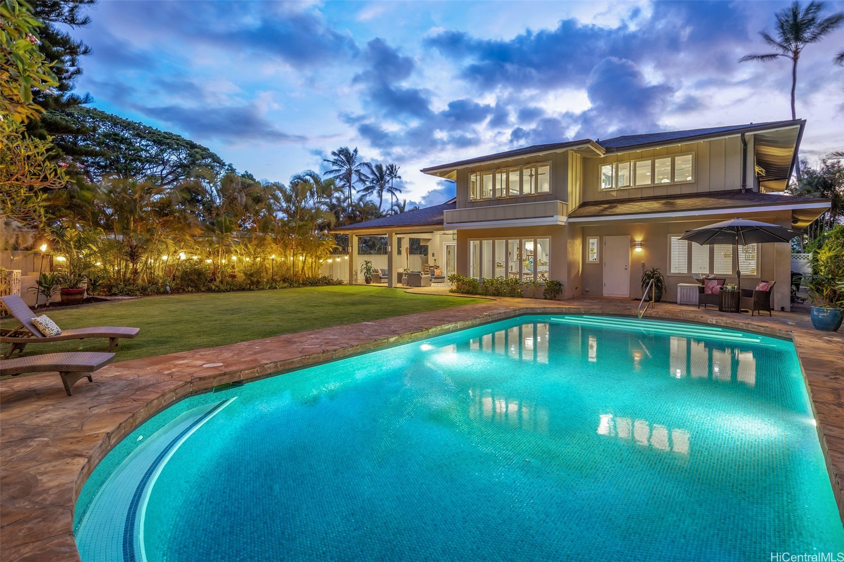 1319 Mokulua Drive