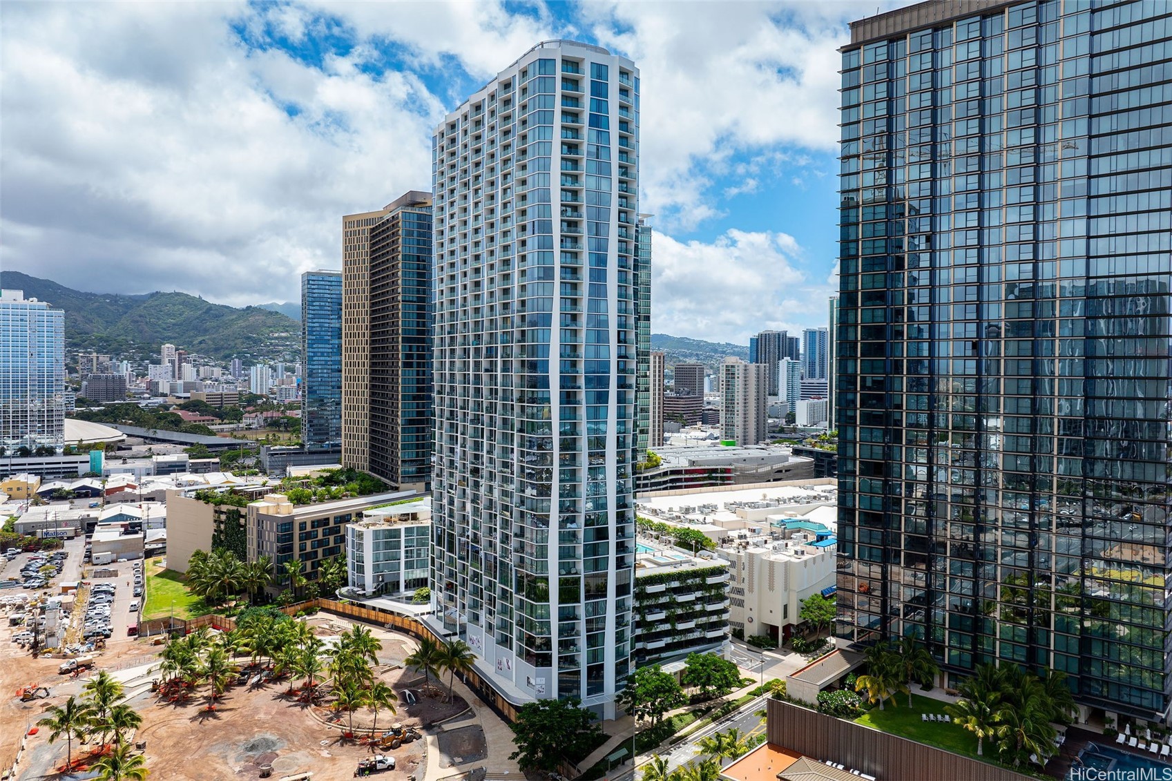 1000 Auahi Street 1504