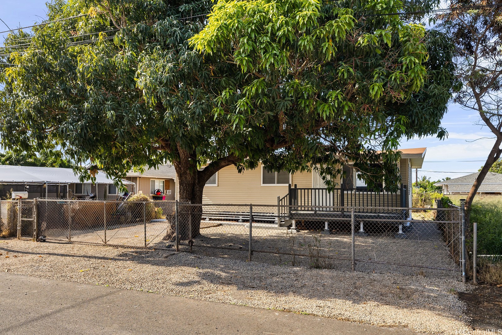 87-1885 Holomalia Street