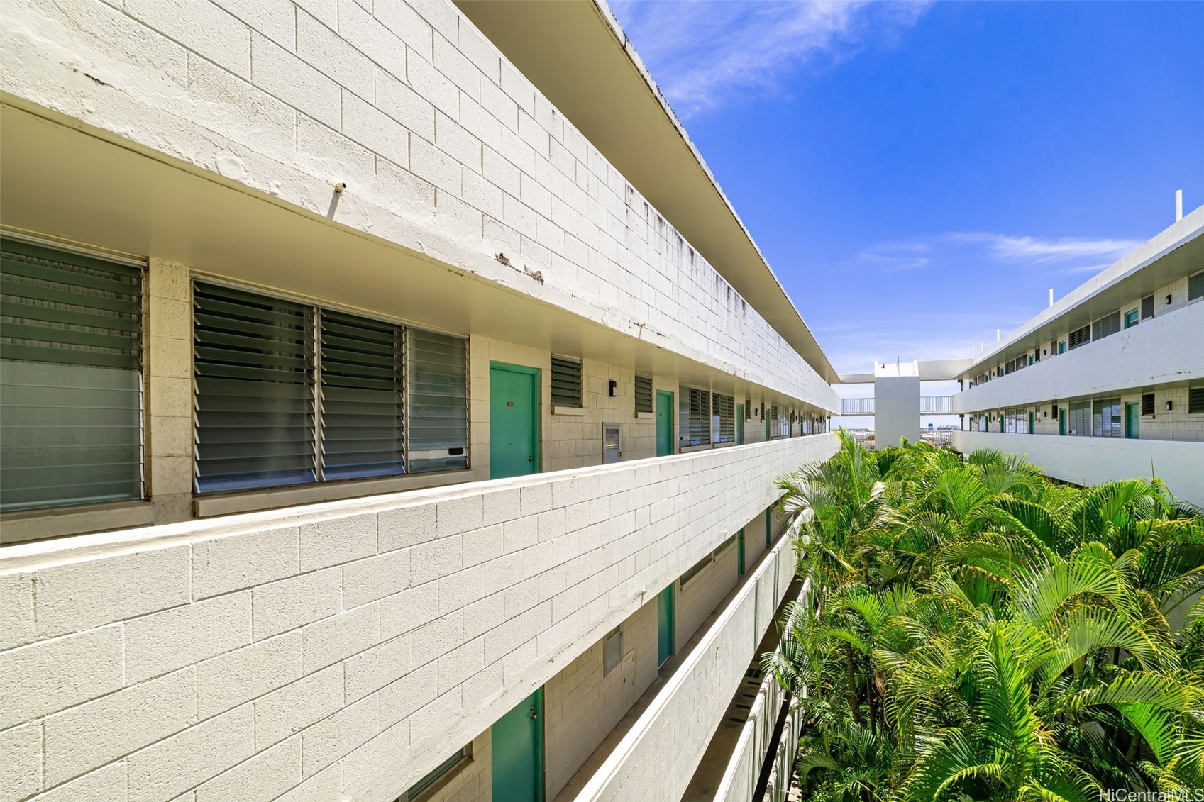 1555 Pohaku Condominium