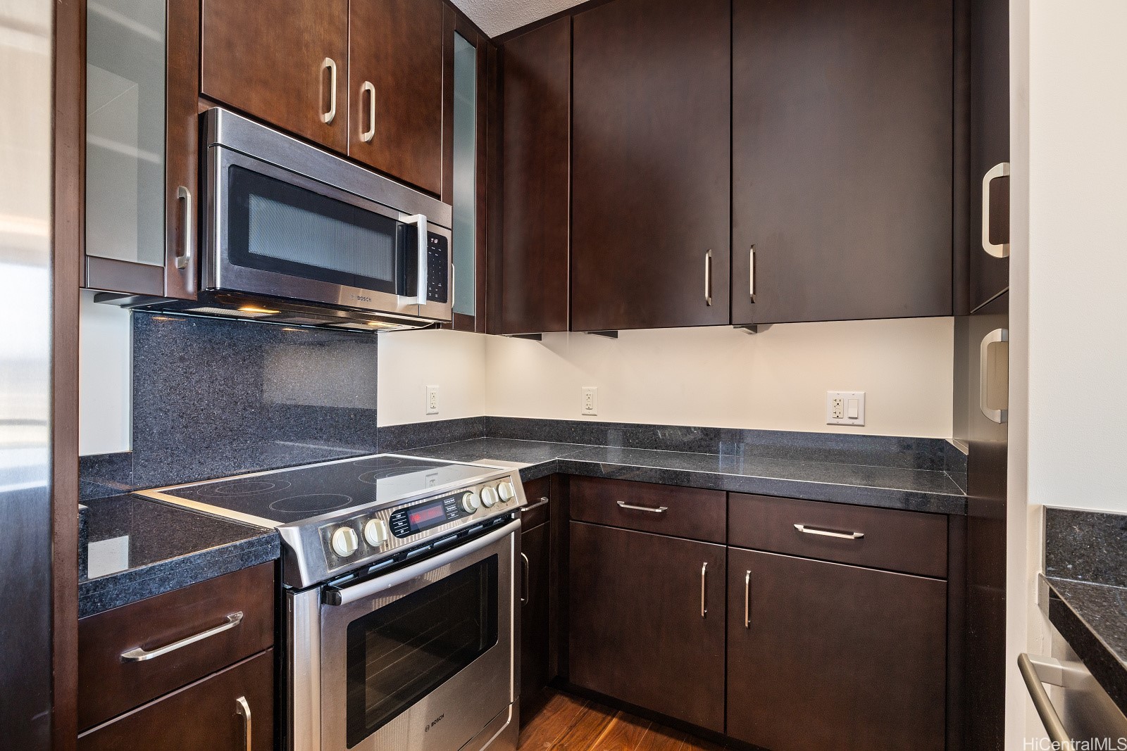 1189 Waimanu Street 2408