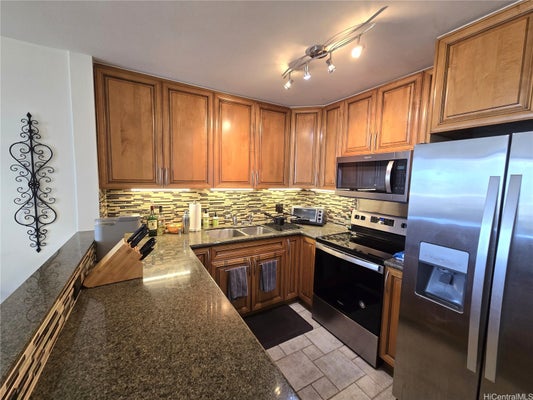 400 HOBRON LN APT 2605, HONOLULU, HI 96815 - Image f3e4e6cdaf926f9e5eaadd73b191a94c/1494343119