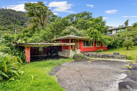 Photo of 3405 Nuuanu Pali Drive, Honolulu, HI 96817 (MLS # 202617206)