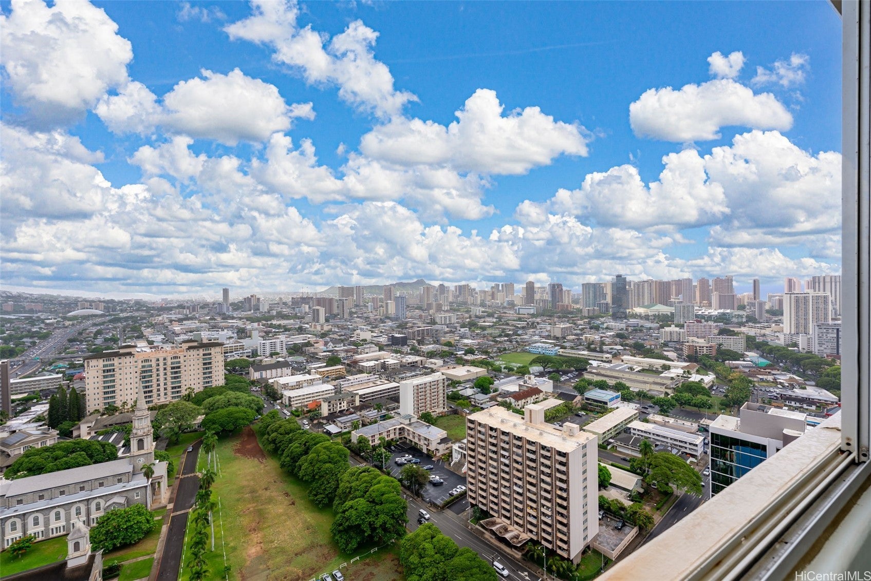 1212 Punahou Street 3205