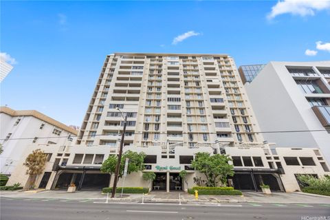 Photo of 920 Ward Avenue #11A, Honolulu, HI 96814 (MLS # 202610257)