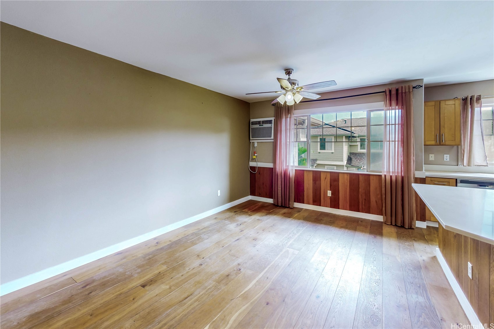 91-1171 Kaiau Avenue 205