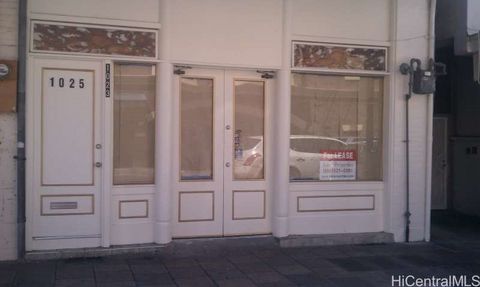 Photo of 1023 Maunakea Street #A, Honolulu, HI 96817 (MLS # 202607885)