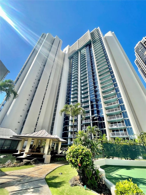 Photo of 1212 Nuuanu Avenue #1207, Honolulu, HI 96817 (MLS # 202617656)