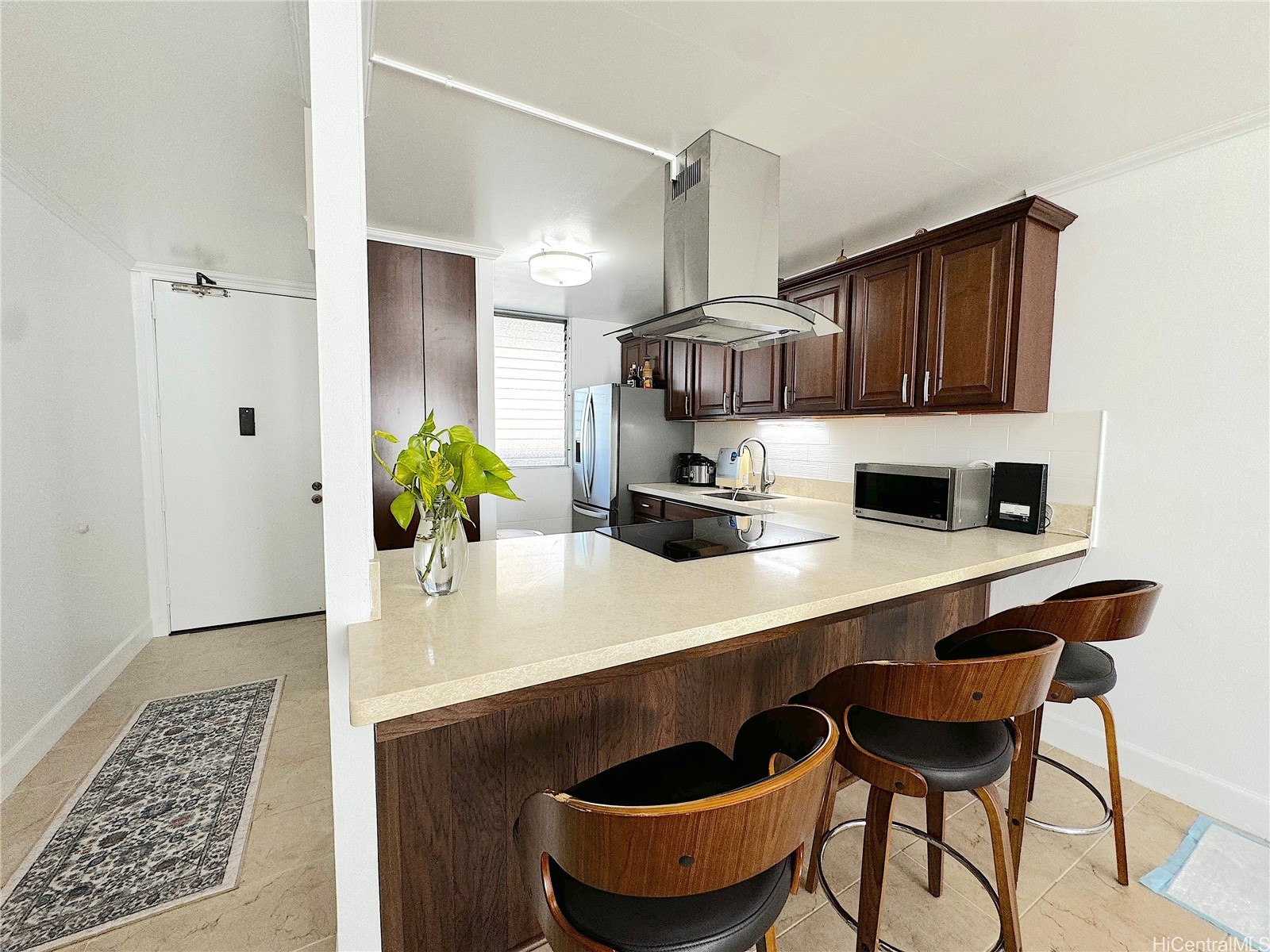 1128 Ala Napunani Street 406