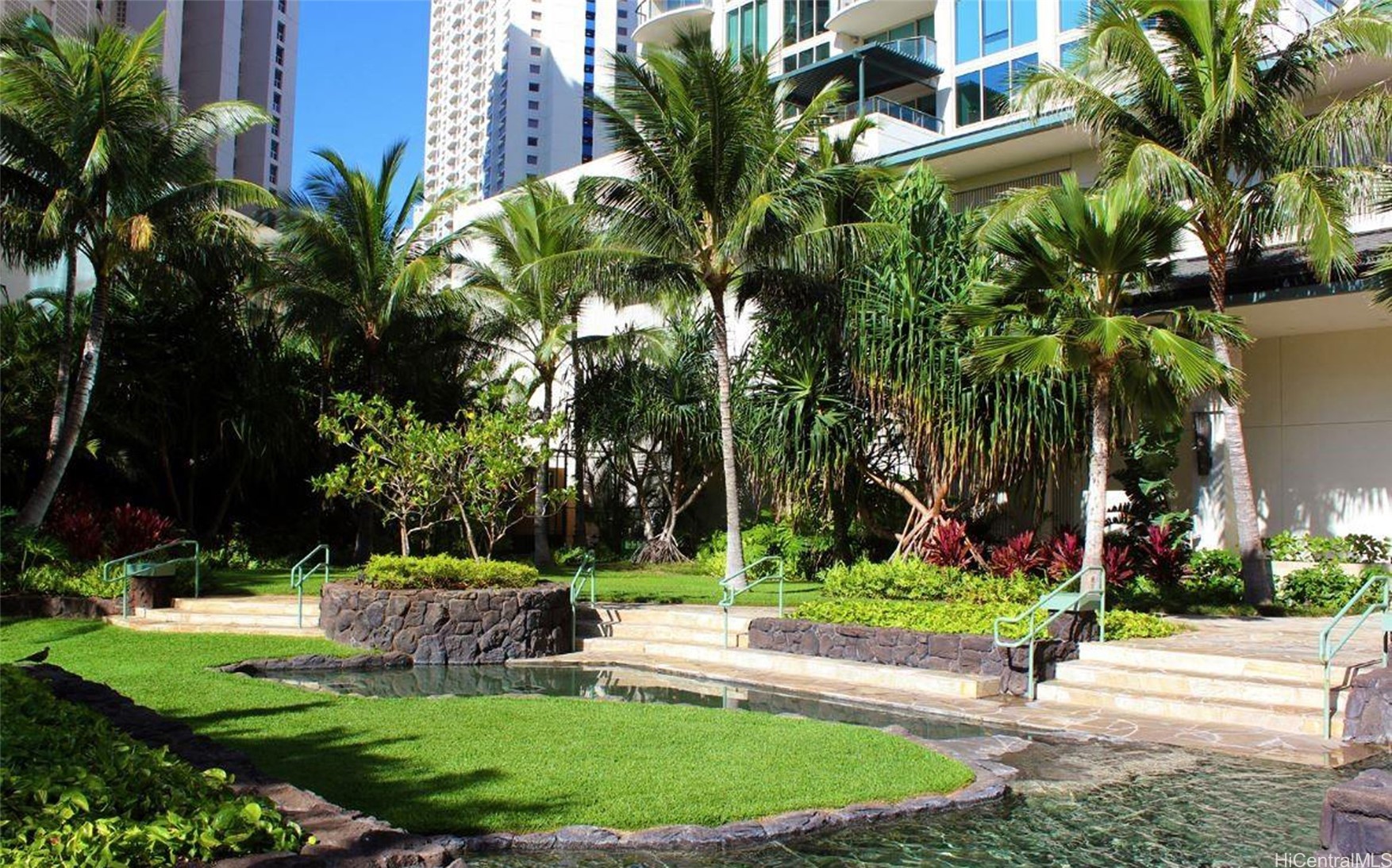 Allure Waikiki Condominium