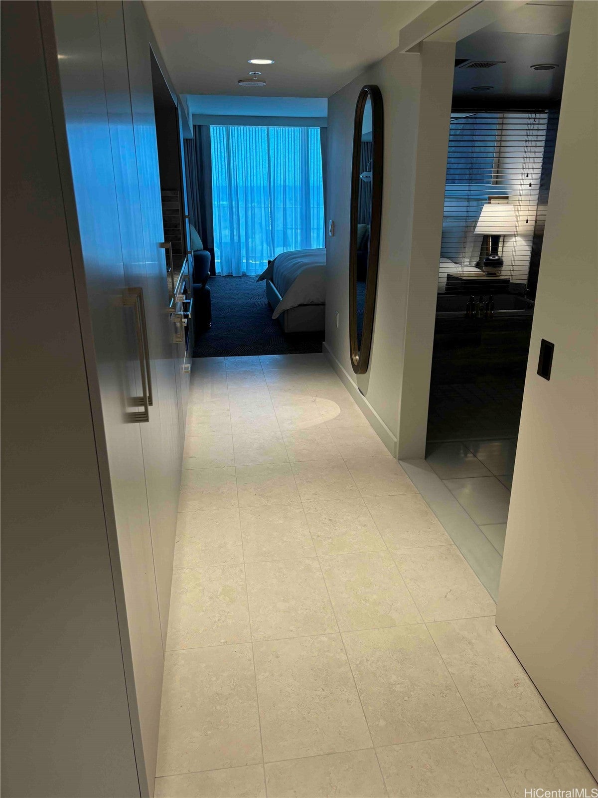 383 Kalaimoku Street 1106