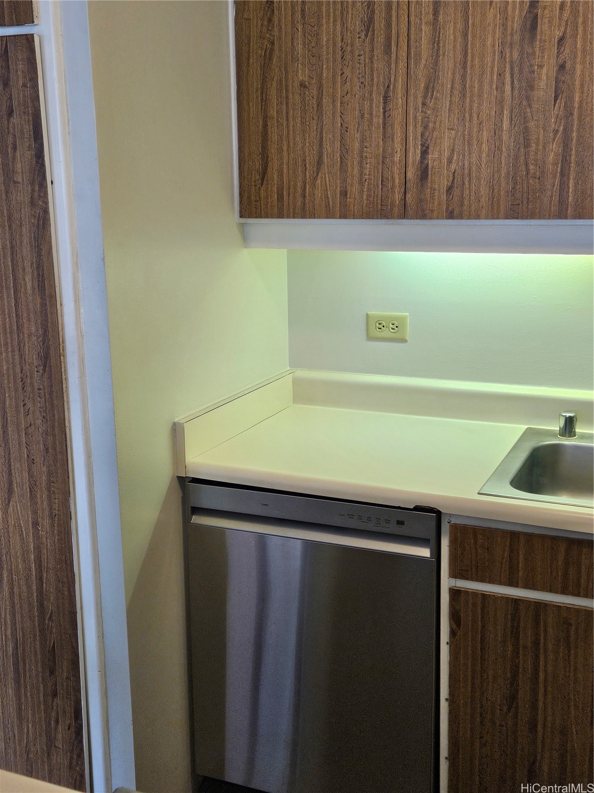 1778 Ala Moana Boulevard 1320