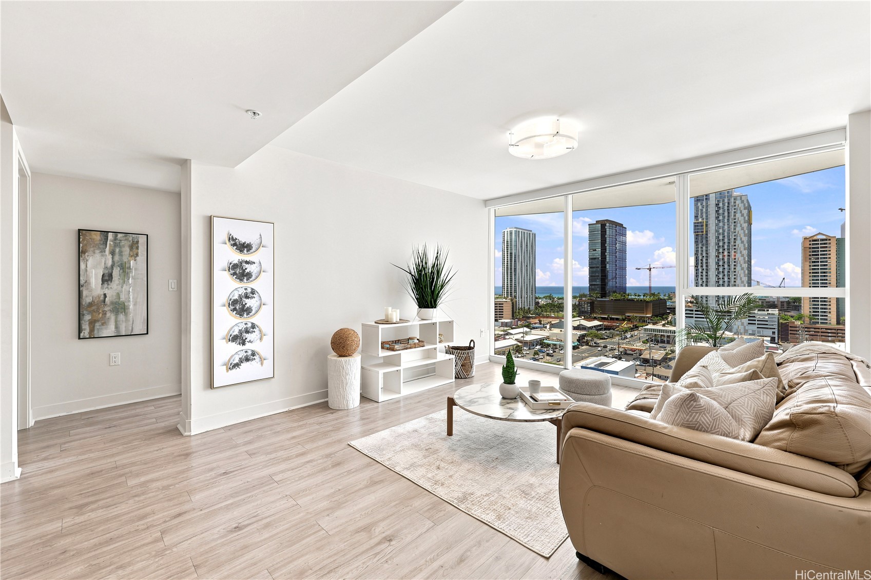 888 Kapiolani Boulevard 1706