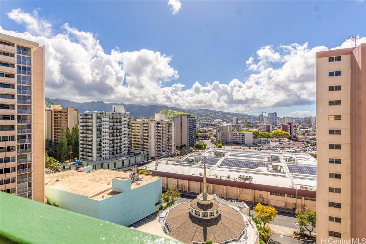 747 Amana Street 1405
