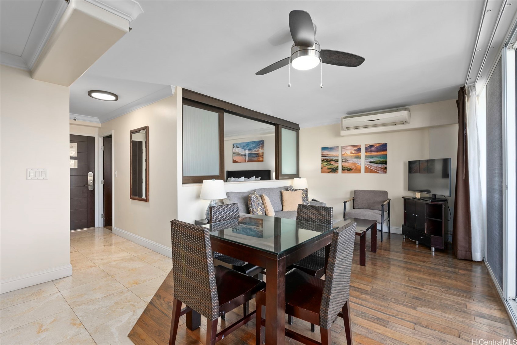 255 Beach Walk 23