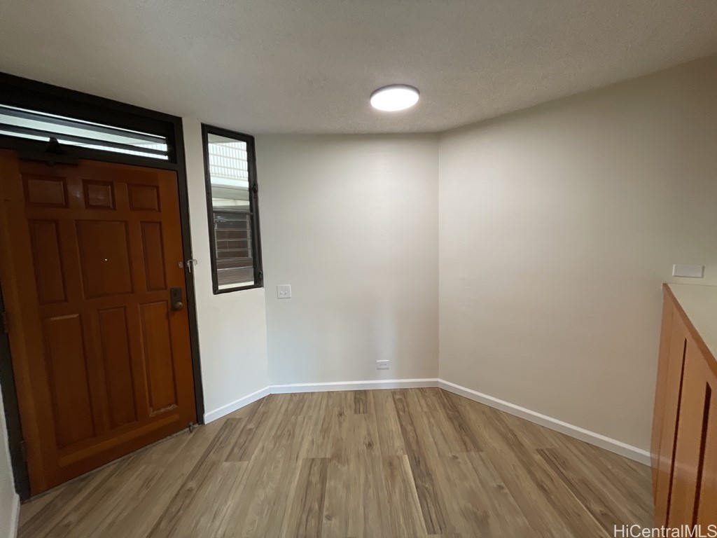 Piikoi Atrium Condominium