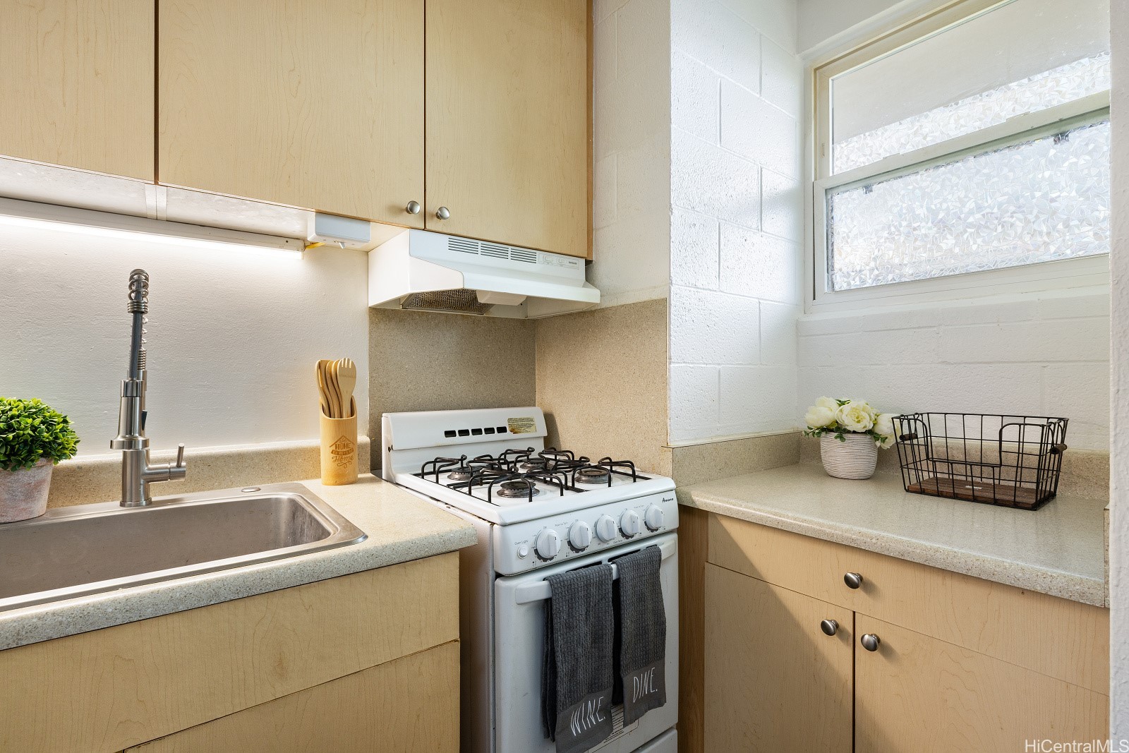 95-23 Waihau Street D133