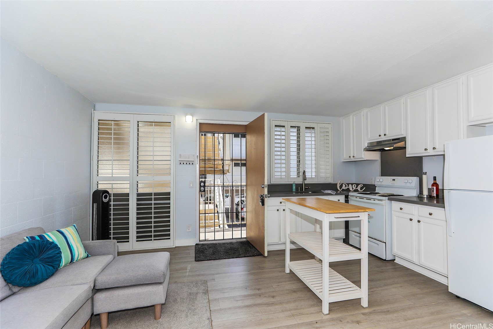 1325 N School Street D206