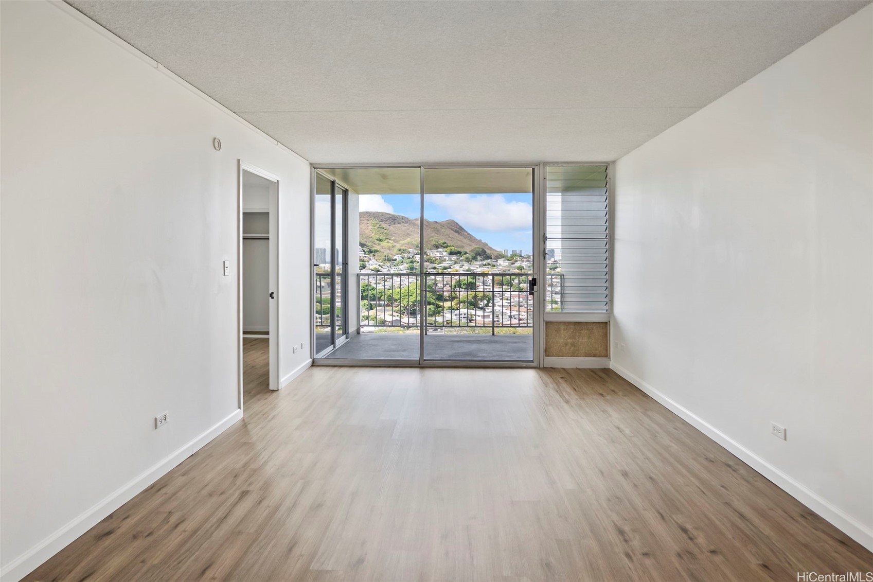 2029 Nuuanu Avenue 1608