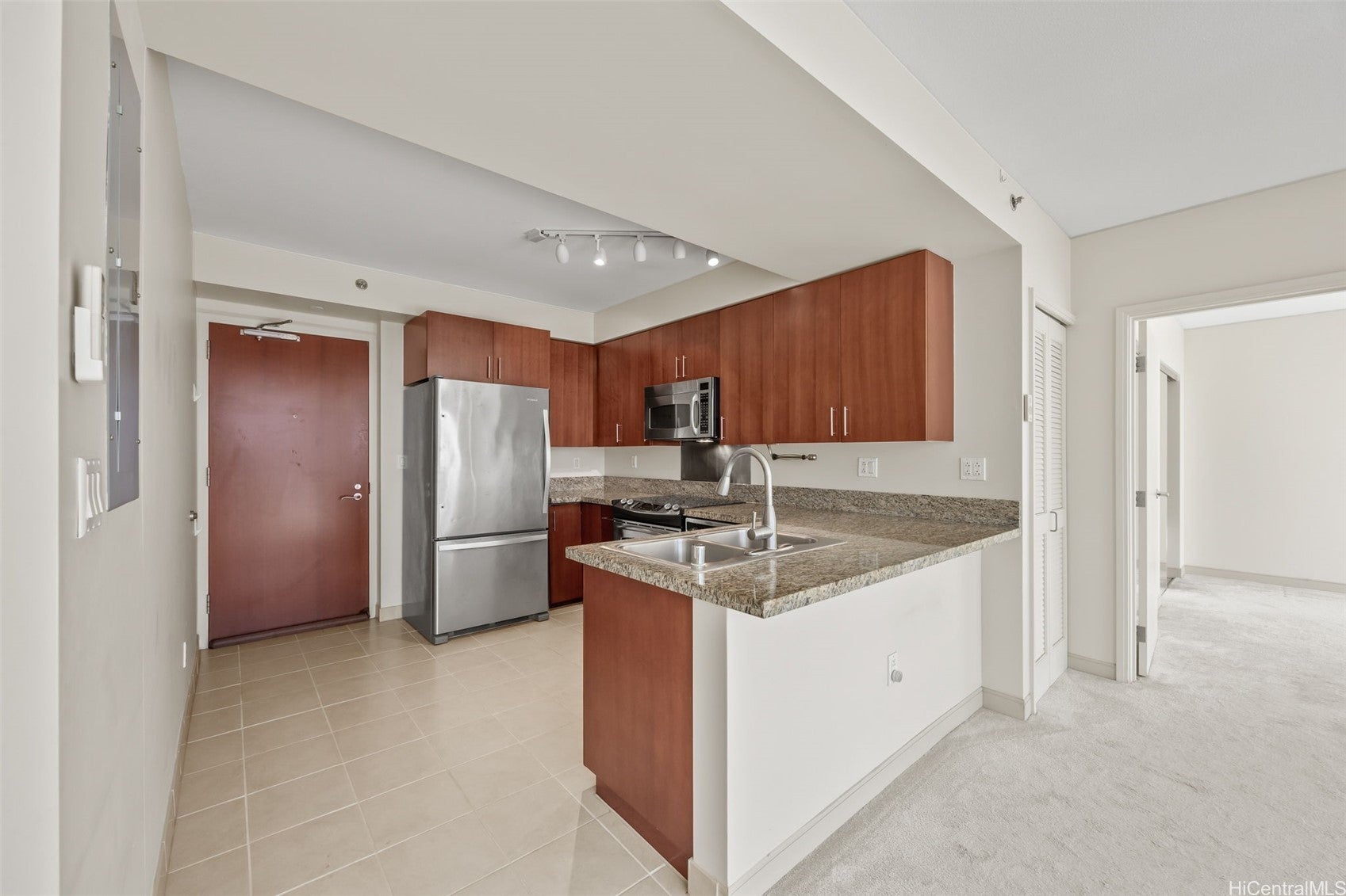 909 Kapiolani Boulevard 2103