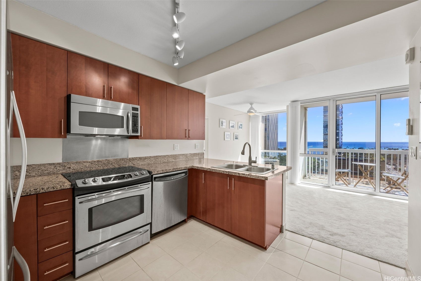 909 Kapiolani Boulevard 2103