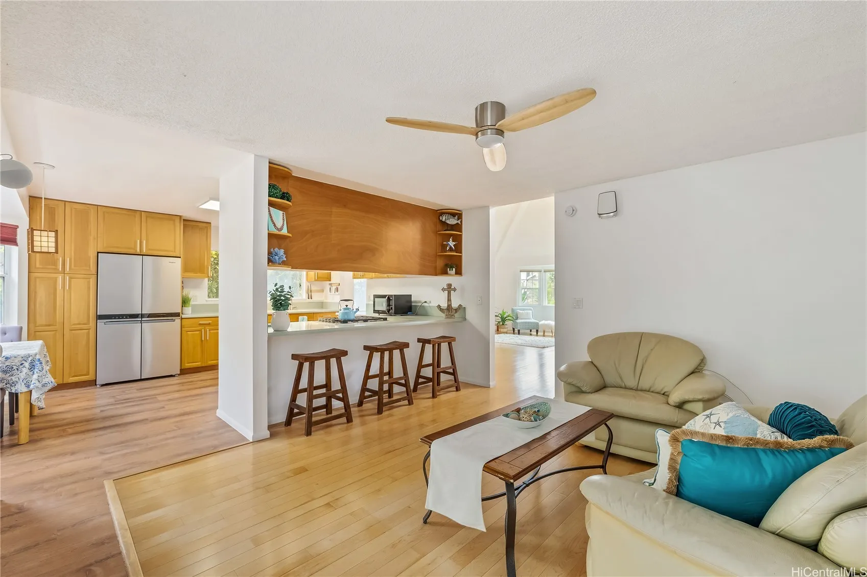 Kapolei, Hawaii 96707, United States, 4 Bedrooms Bedrooms, ,3 BathroomsBathrooms,Residential,Pending,121708