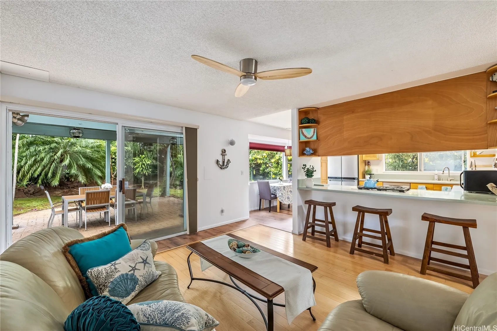 Kapolei, Hawaii 96707, United States, 4 Bedrooms Bedrooms, ,3 BathroomsBathrooms,Residential,Pending,121708