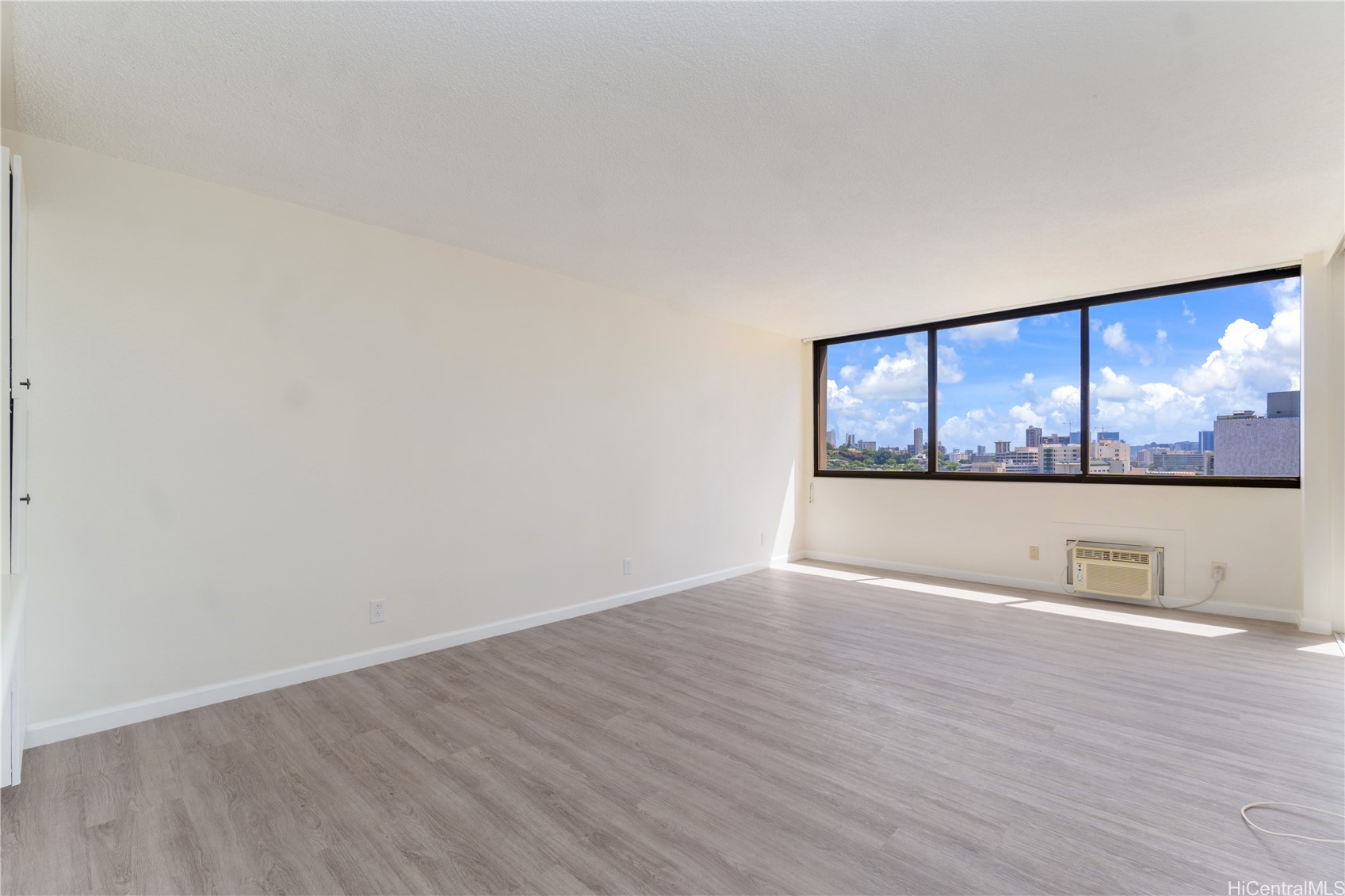 55 S Kukui Street D1306