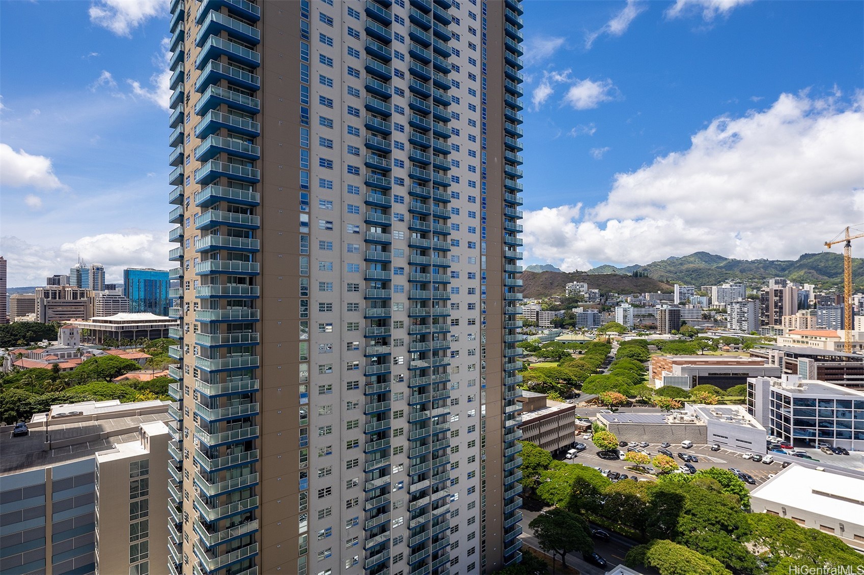 Royal Capitol Plaza Residential Lease