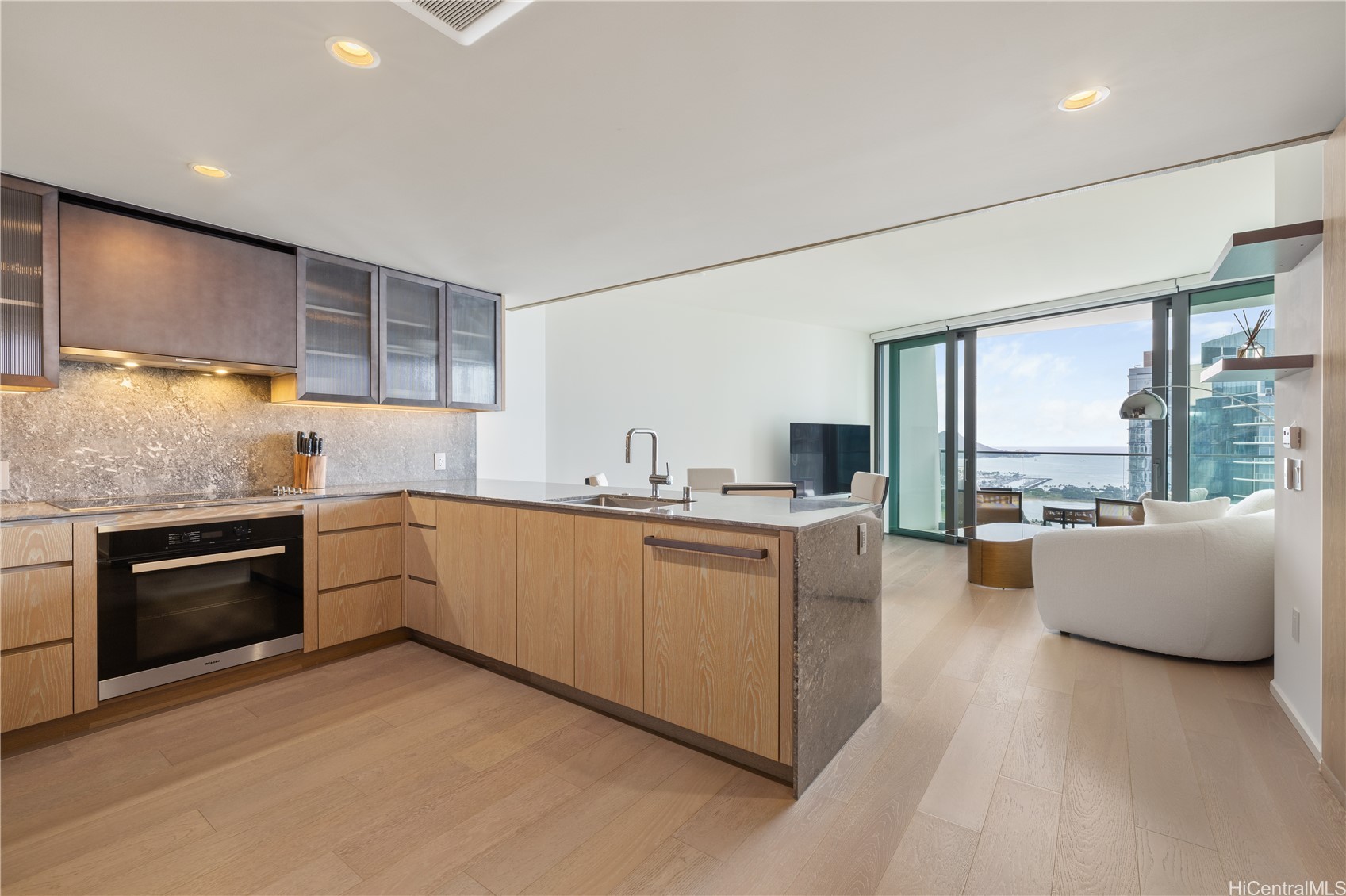 1000 Auahi Street 3604