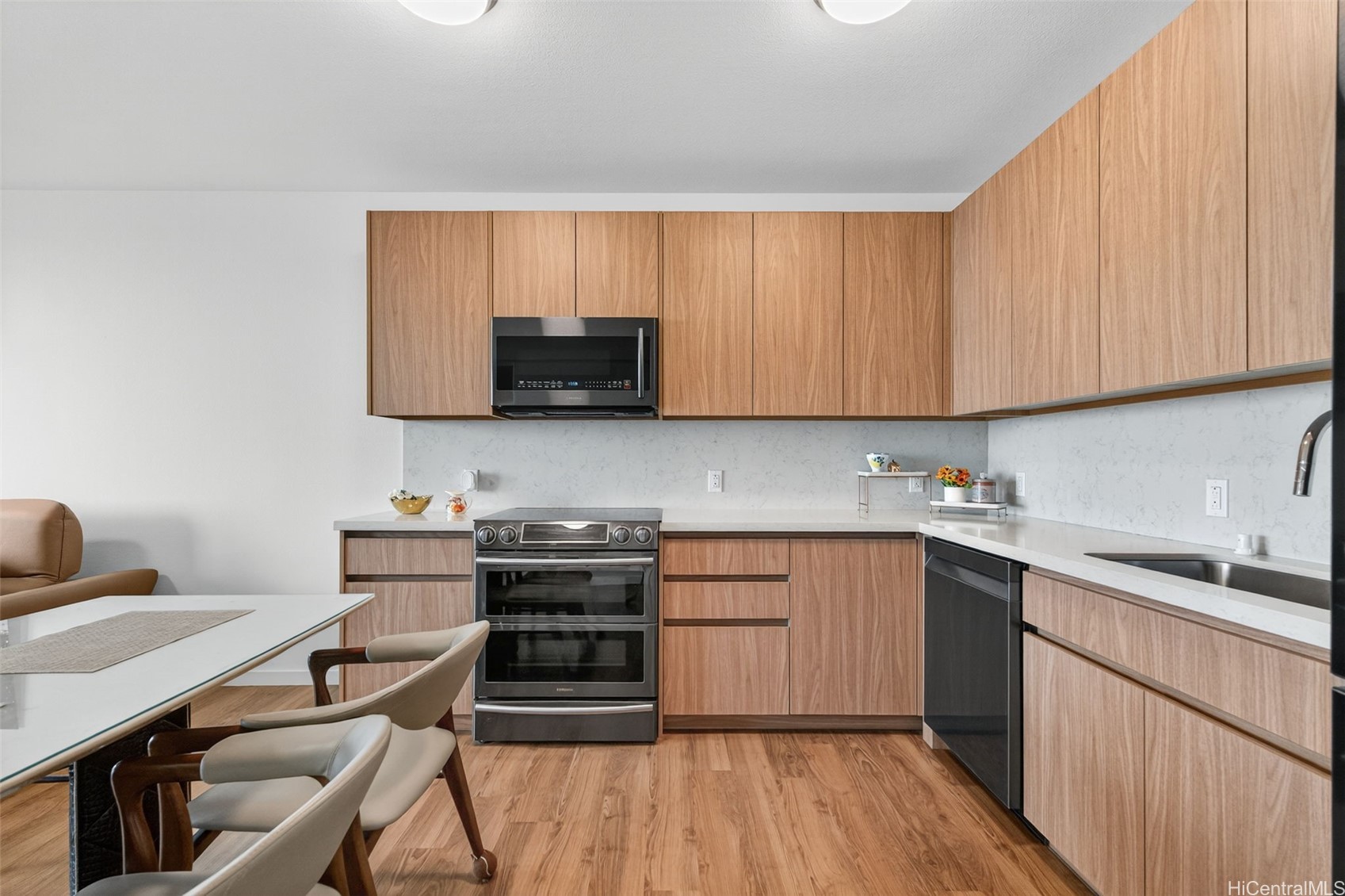 1391 Kapiolani Boulevard 2009