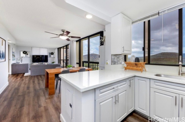 3050 Ala Poha Place 17W