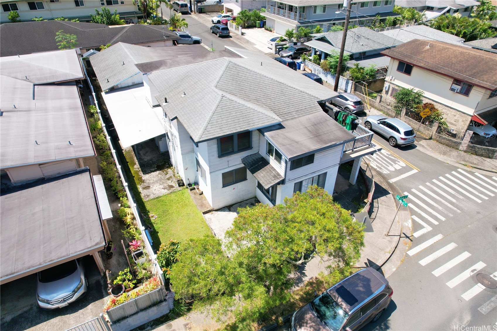 2223 Kalihi Street