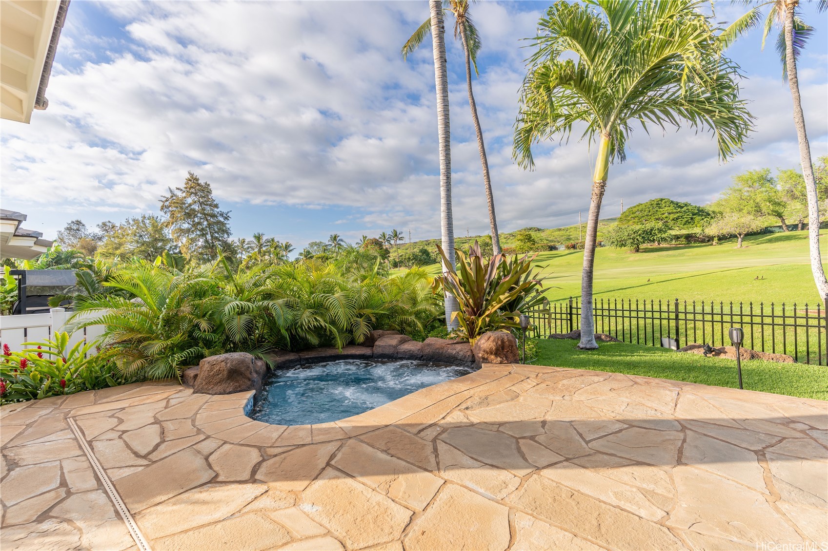 92-1015 Koio Drive S57